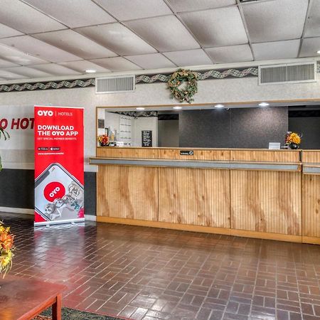 Oyo Hotel Battleboro Bagian luar foto